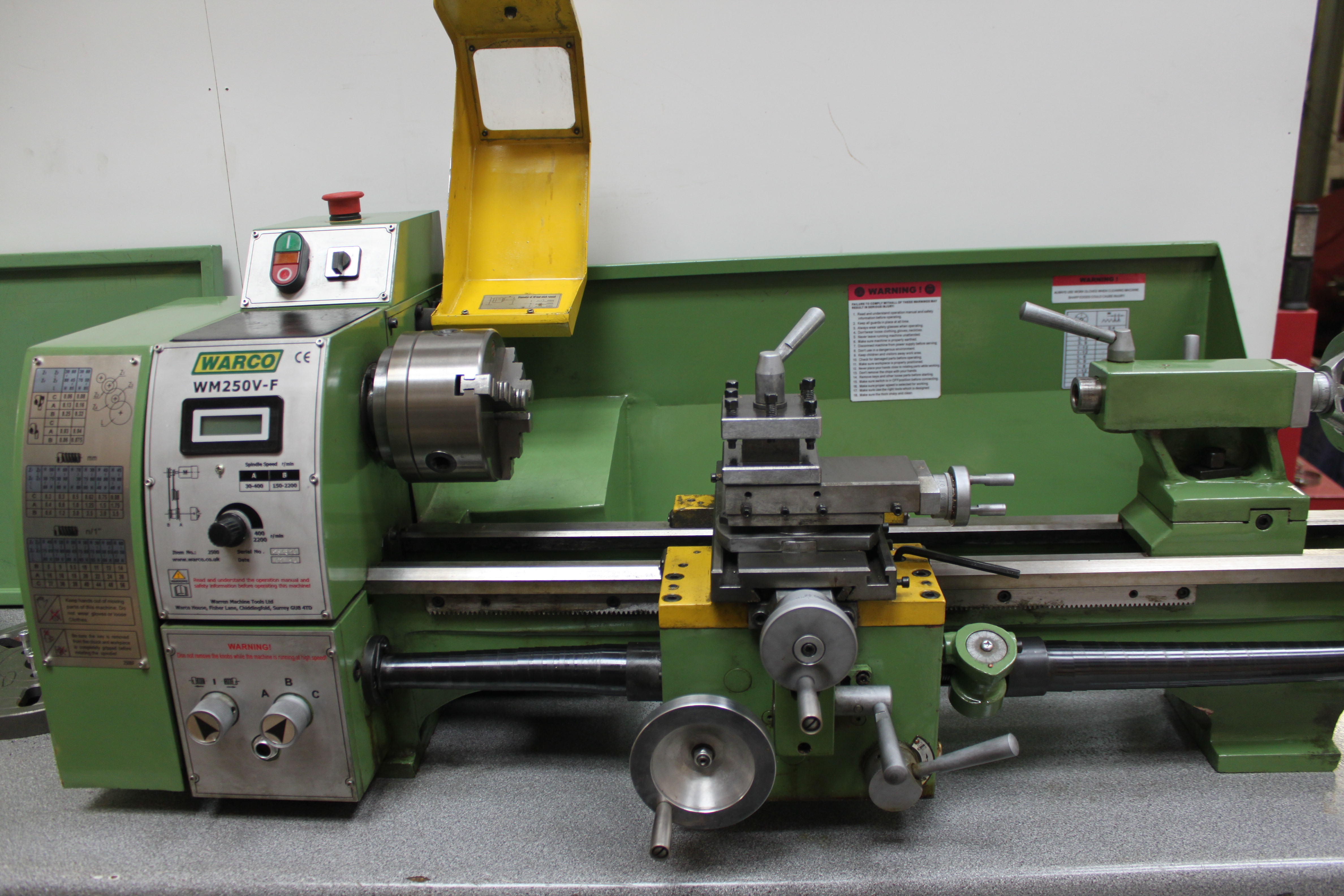 Warco WM250V-F  Variable Speed 240 v Metal turning Lathe And Accessories